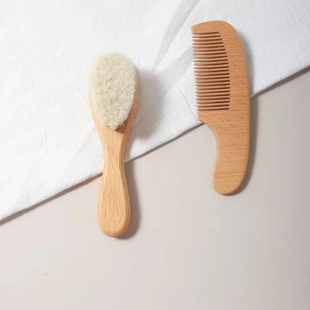 סט מברשת ומסרק עץ לתינוק